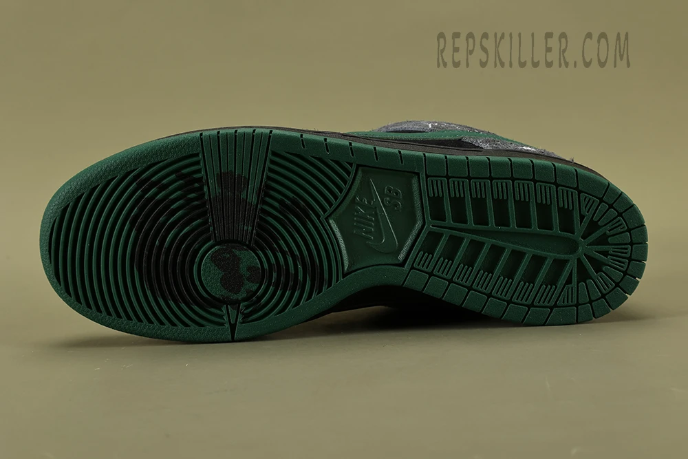 there skateboards x sb dunk low